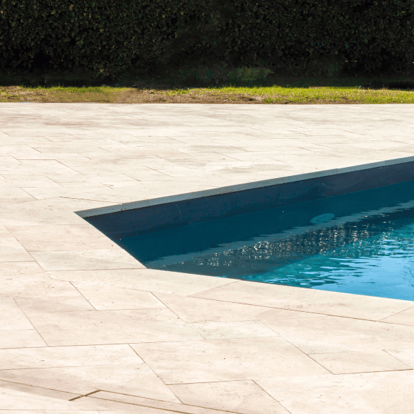 Carrelage de piscine à Biscarrosse