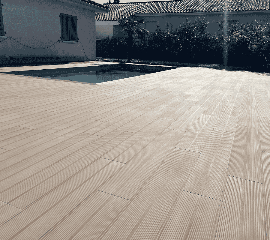 carrelage extérieur piscine dans les Landes