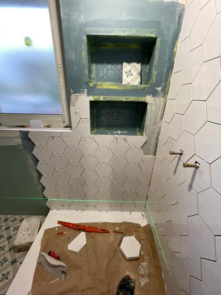 Rénovation d’une salle de bain sur la commune de Saint Julien en Born